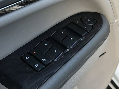 Used 2016 Buick Enclave Leather image 24