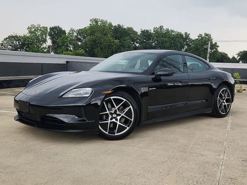 Certified 2025 Porsche Taycan image 1