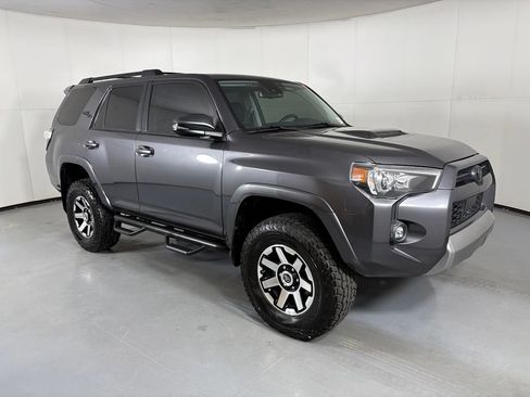 Used 2021 Toyota 4Runner TRD Off-Road Premium w/ Moonroof Package AWD/4WD image 9