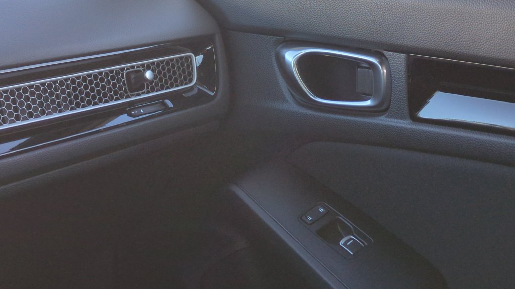 Used 2025 Honda Civic Sport Touring image 12