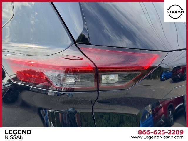 Certified 2023 Nissan Rogue Platinum w/ Platinum Premium Package AWD/4WD image 11