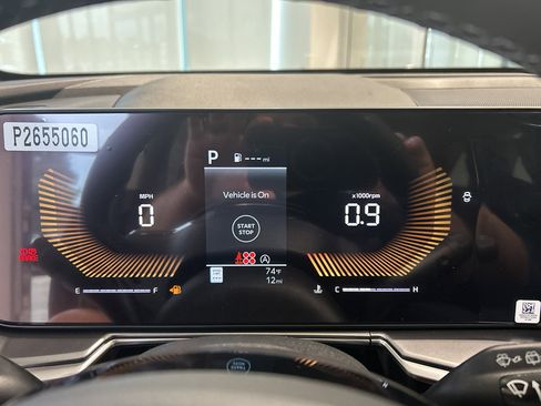 Used 2025 Kia Sorento EX w/ Panoramic Sunroof Package image 10