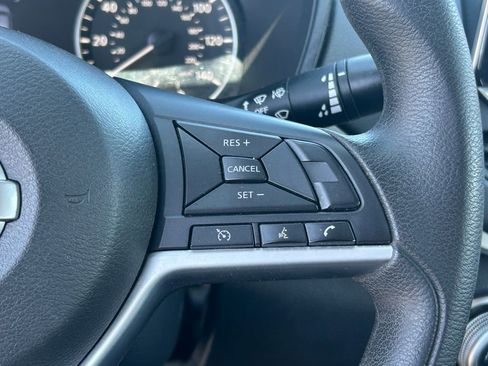 Used 2022 Nissan Altima 2.5 SV FWD image 19