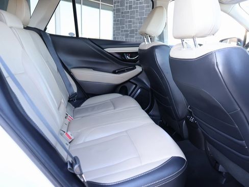 Used 2023 Subaru Outback Limited image 13