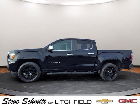 Certified 2022 GMC Canyon Denali w/ Denali Black Edition Package AWD/4WD image 16