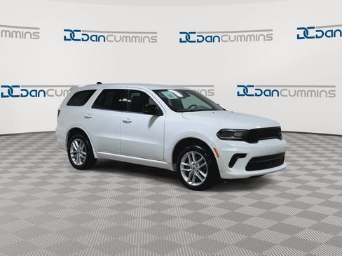 Used 2023 Dodge Durango GT AWD/4WD image 3
