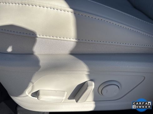 Certified 2025 Kia Sorento EX image 14