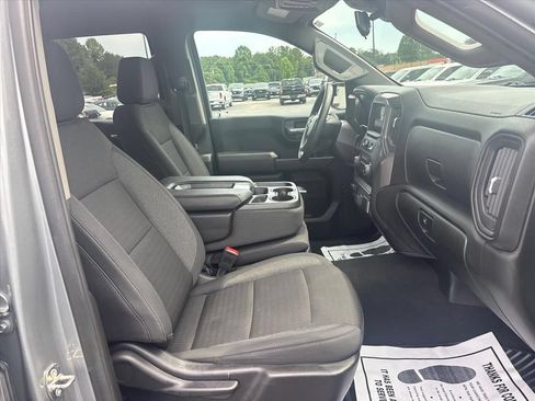 Used 2024 Chevrolet Silverado 1500 Custom AWD/4WD image 12