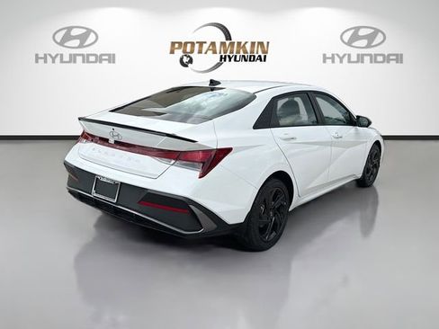 New 2026 Hyundai Elantra Sport FWD image 5
