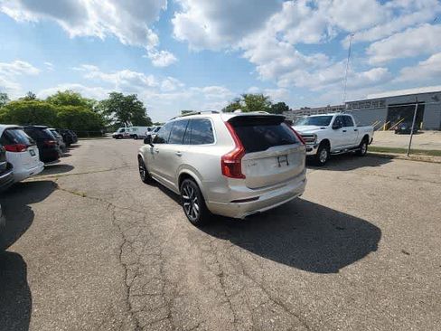 Used 2017 Volvo XC90 T6 Momentum w/ Vision Package AWD/4WD image 23