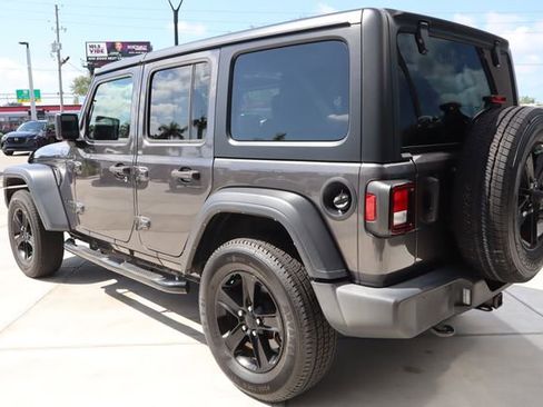 Used 2022 Jeep Wrangler Unlimited Sport AWD/4WD image 6