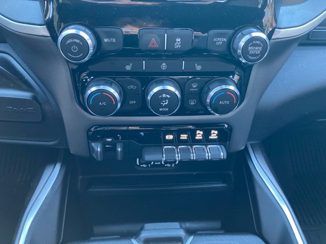 Used 2021 RAM 2500 Big Horn w/ Level 1 Equipment Group AWD/4WD image 15
