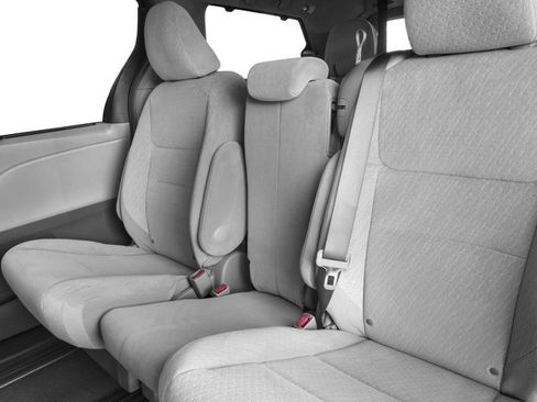 Used 2017 Toyota Sienna LE FWD image 14