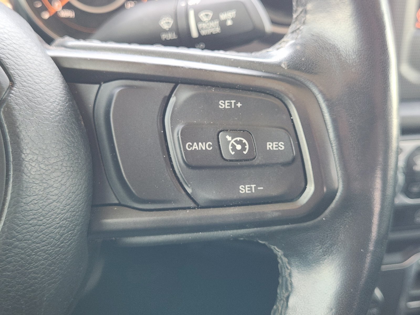 Used 2021 Jeep Gladiator Overland AWD/4WD image 30