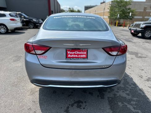 Used 2016 Chrysler 200 Limited FWD image 4