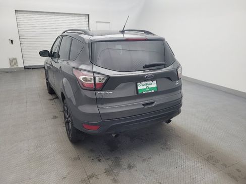 Used 2017 Ford Escape SE w/ Equipment Group 201A image 6