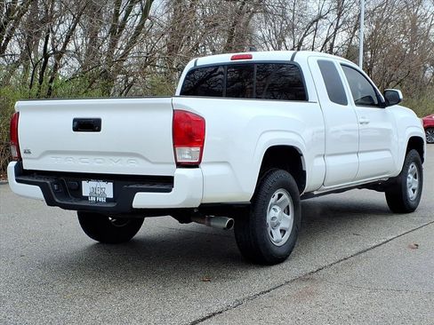 Used 2016 Toyota Tacoma SR w/ SR Convenience Package image 25