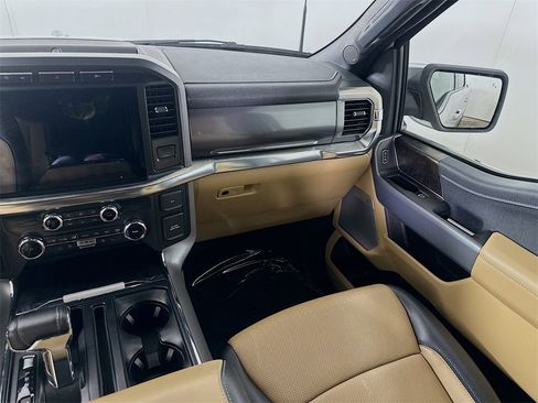 Used 2022 Ford F150 Lariat image 19