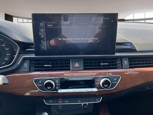 Used 2023 Audi A4 2.0T Premium image 9