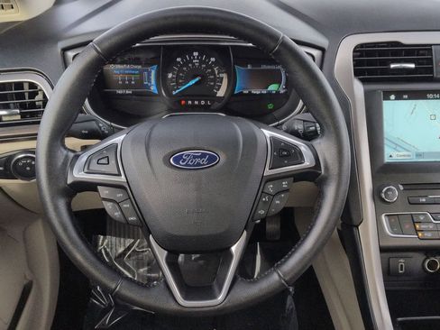 Certified 2017 Ford Fusion Energi SE image 23