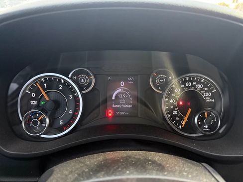 Used 2021 RAM 2500 Big Horn image 10