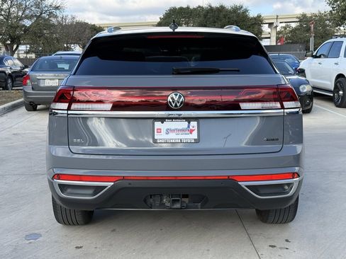 Used 2024 Volkswagen Atlas Cross Sport SEL image 6