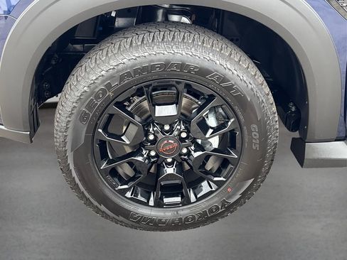 New 2026 Nissan Armada PRO-4X w/ Captain's Chari Seat Package image 12