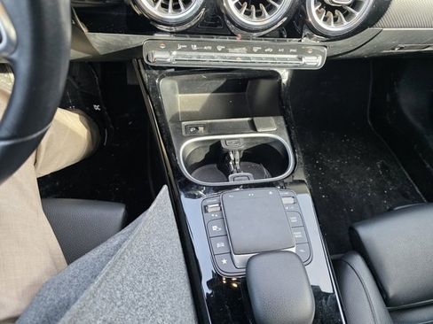 Certified 2022 Mercedes-Benz A 220 4MATIC image 11