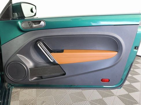 Used 2017 Volkswagen Beetle 1.8T S image 13