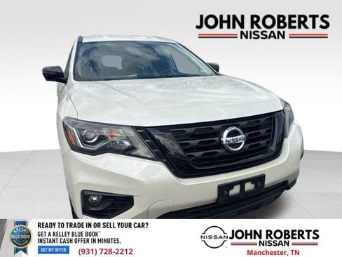 Used 2018 Nissan Pathfinder SL w/ Midnight Edition Package image 8