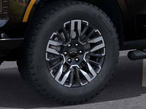 New 2026 Chevrolet Tahoe Z71 w/ Comfort Package AWD/4WD image 9