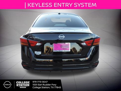 Used 2025 Nissan Altima 2.5 S image 5