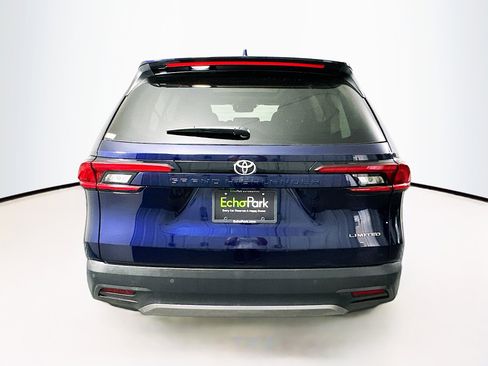 Used 2025 Toyota Grand Highlander FWD image 7