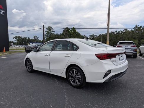 Used 2024 Kia Forte LXS FWD image 5