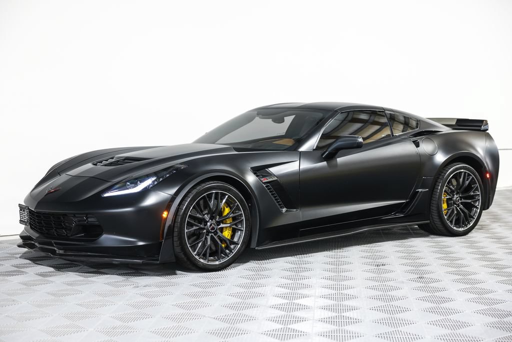 Used 2016 Chevrolet Corvette Z06 w/ 3LZ Preferred Equipment Group RWD image 24