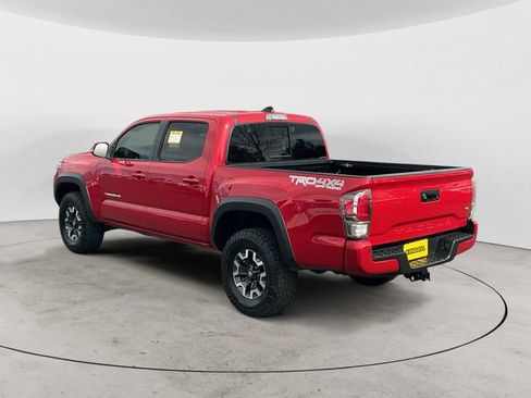 Used 2023 Toyota Tacoma TRD Off-Road w/ TRD Premium Off Road Package image 3