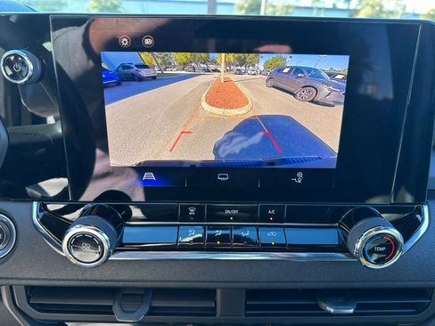 Used 2023 Chevrolet Colorado Trail Boss w/ Advanced Trailering Package image 30