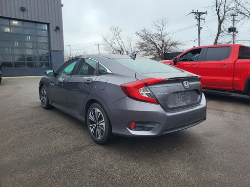 Used 2017 Honda Civic EX-T image 5