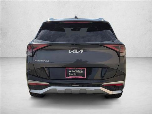 Used 2023 Kia Sportage SX image 7