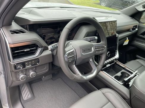 New 2026 GMC Yukon XL Denali AWD/4WD image 10