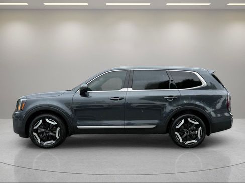 Used 2024 Kia Telluride EX FWD image 8
