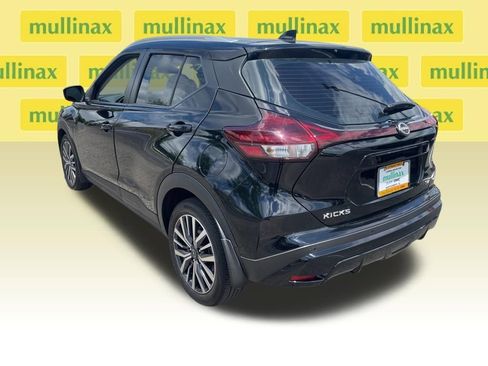 Used 2023 Nissan Kicks SV FWD image 8