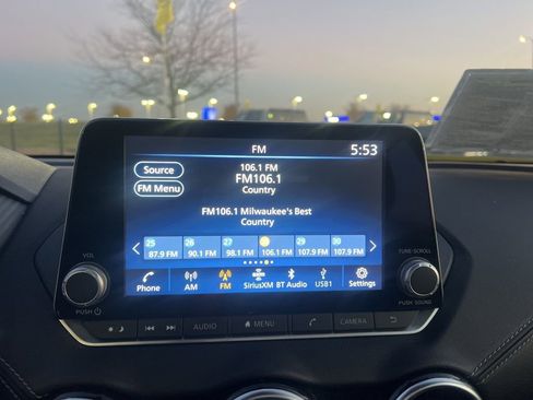 Used 2024 Nissan Sentra SV image 19