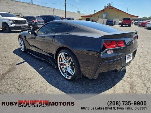 Used 2016 Chevrolet Corvette Stingray Coupe w/ 2LT Preferred Equipment Group RWD image 5