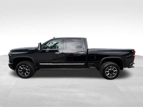 Used 2024 Chevrolet Silverado 2500 High Country w/ Technology Package AWD/4WD image 12