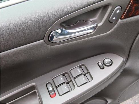 Used 2015 Chevrolet Impala Limited LS image 11