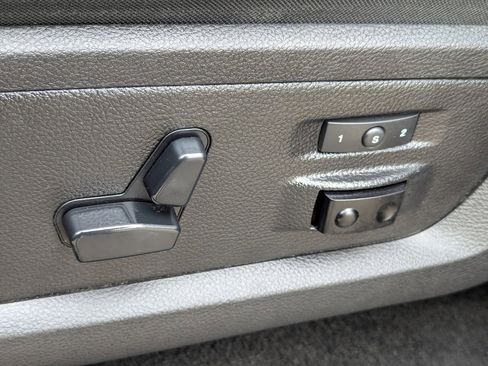 Used 2015 RAM 1500 Laramie w/ Convenience Group image 29