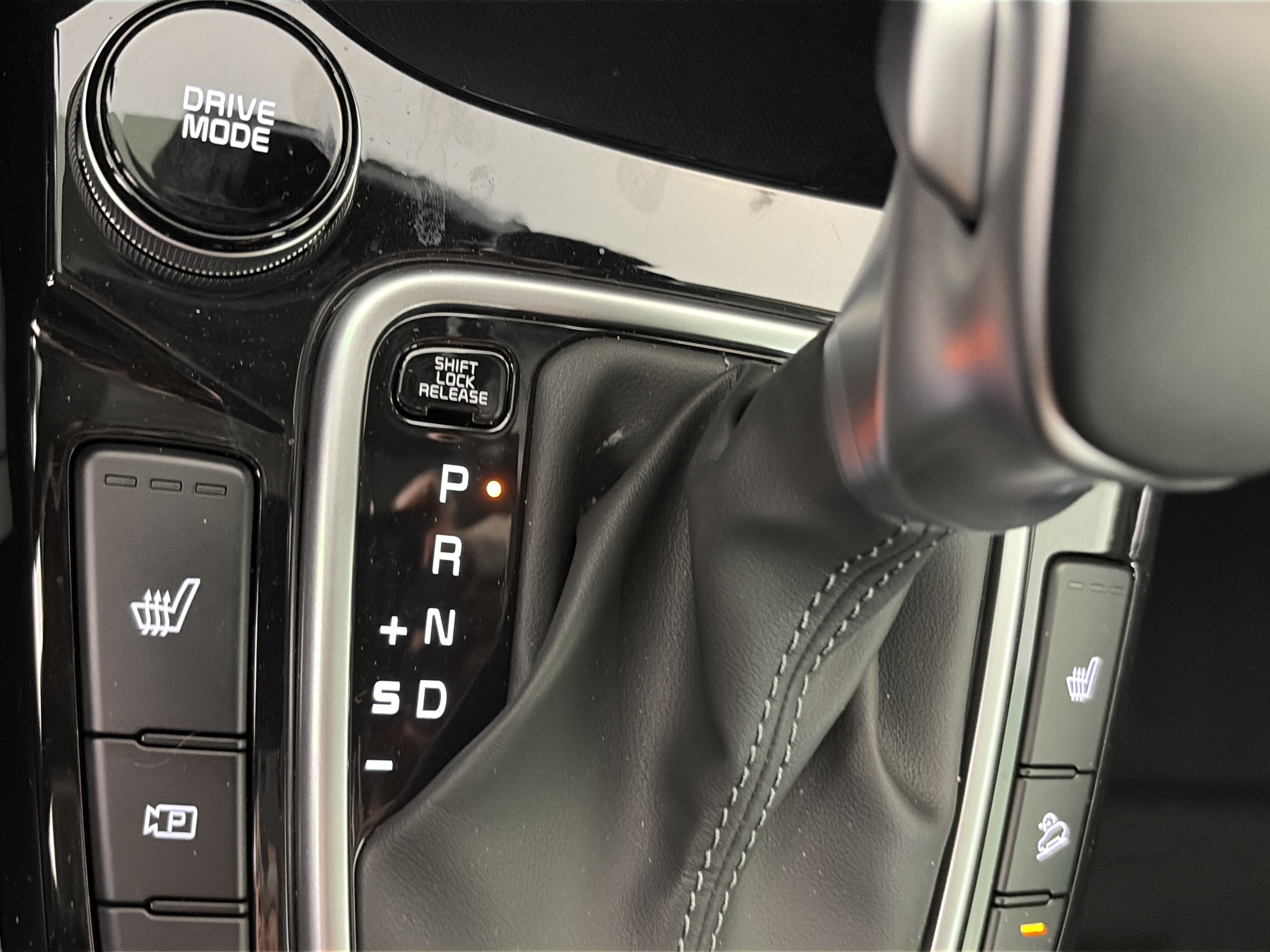 Certified 2026 Kia Seltos EX FWD image 31