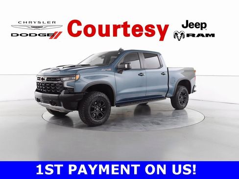 Used 2024 Chevrolet Silverado 1500 ZR2 w/ Technology Package image 9