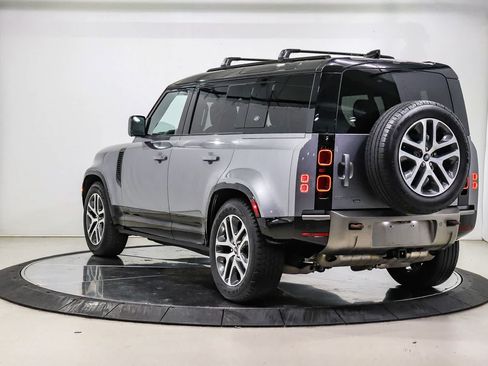 Used 2021 Land Rover Defender 110 X-Dynamic HSE AWD/4WD image 2